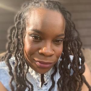 Meet your Posher, Tiara